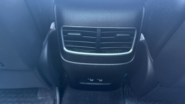 MG Hs 1.5 T-GDI Exclusive 5dr Petrol Hatchback